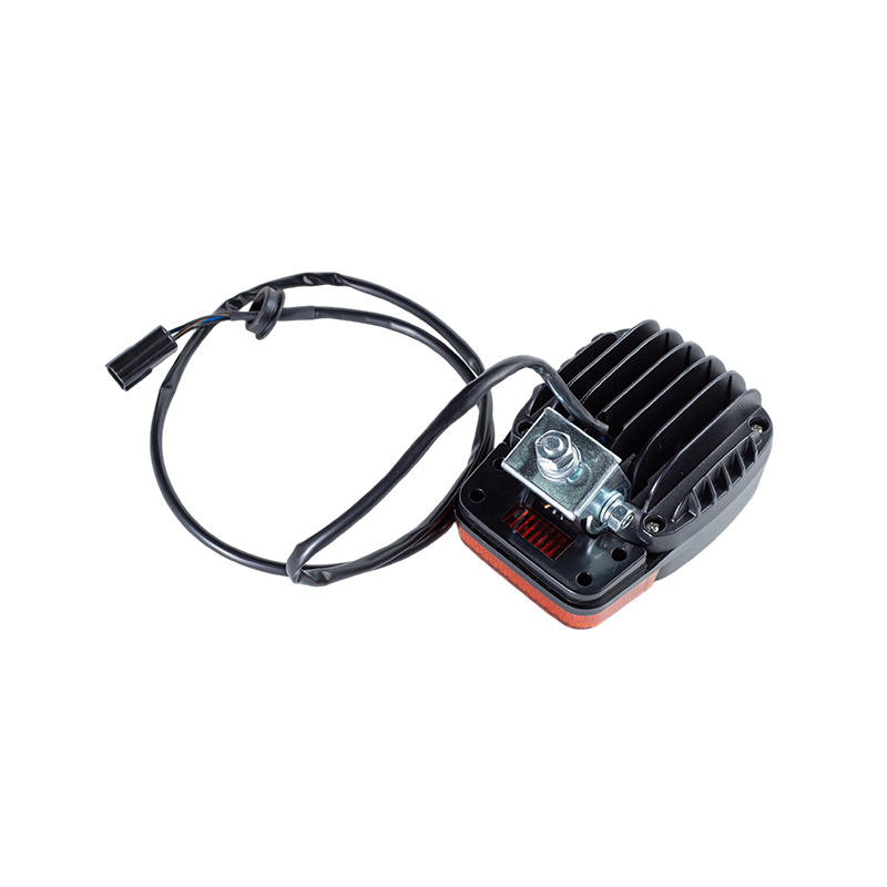 Lampu Kombinasi Multifungsi 001 / Lampu Kerja 4 LED dengan Lampu Sein dan Lampu Posisi untuk forklift
